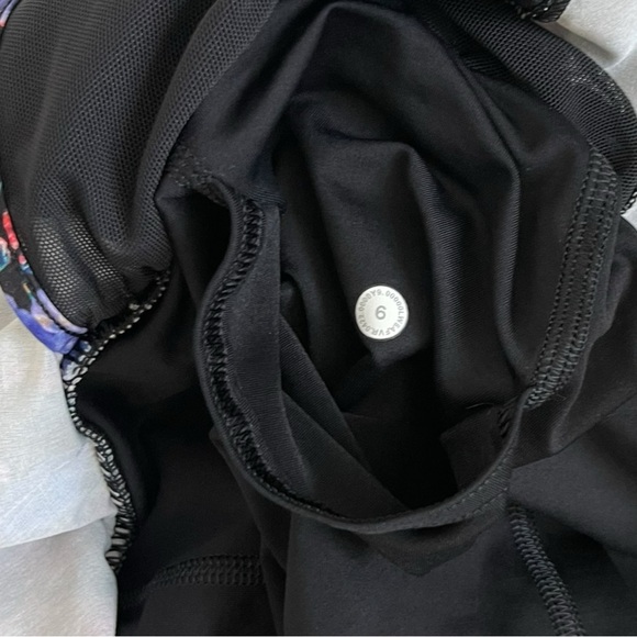 Lululemon Hotty Hot High-Rise Skirt Skort 6 Black Floral Tennis Run Pockets - Picture 9 of 10